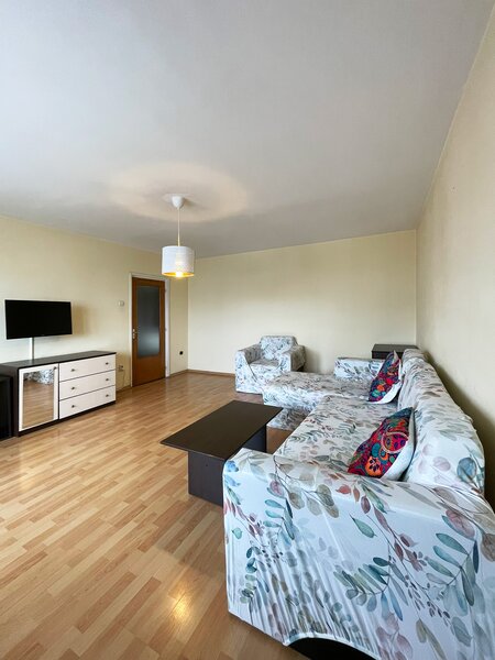 Piata Unirii, Str. Mamulari, apartament 2 camere decomandat,  60 mp.