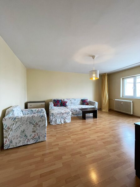Piata Unirii, Str. Mamulari, apartament 2 camere decomandat,  60 mp.