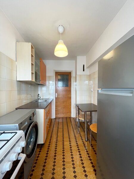Piata Unirii, Str. Mamulari, apartament 2 camere decomandat,  60 mp.